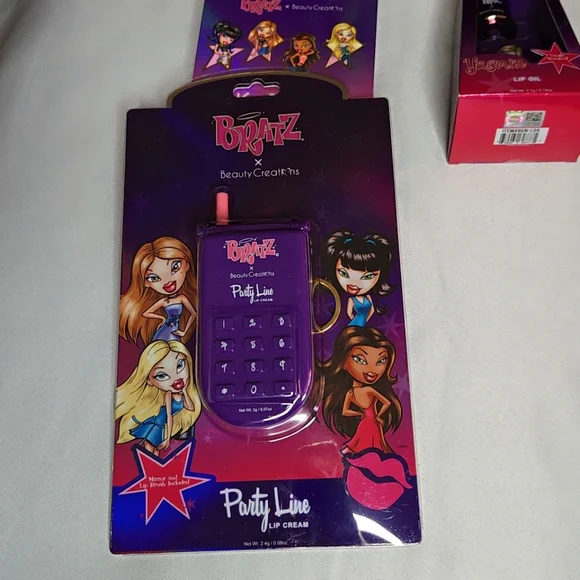 Fun Bratz Makeup Bundle - Picture 12 of 16
